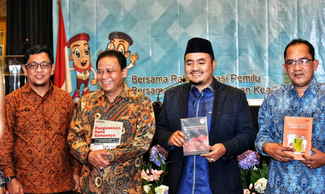 Pasca Tetapan MK, Bawaslu Menunggu Revisi PKPU Pencalonan Napi Eks Koruptor