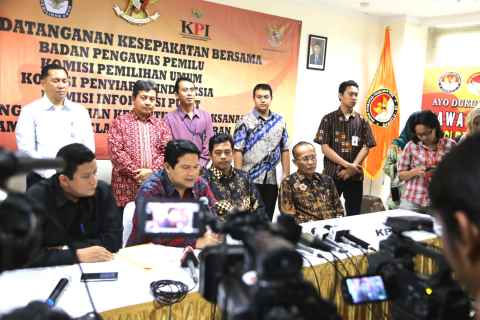 Konferensi Pers Setelah Penandatanganan Kesepakatan Bersama