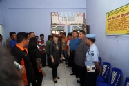 Ketua Bawaslu RI, Muhammad mengunjungi TPS Khusus 11 Lapas Sumompo, Tuminting Kota Manado dalam rangka Supervisi Pilkada Kota Manado 2016, Rabu (17/2)
